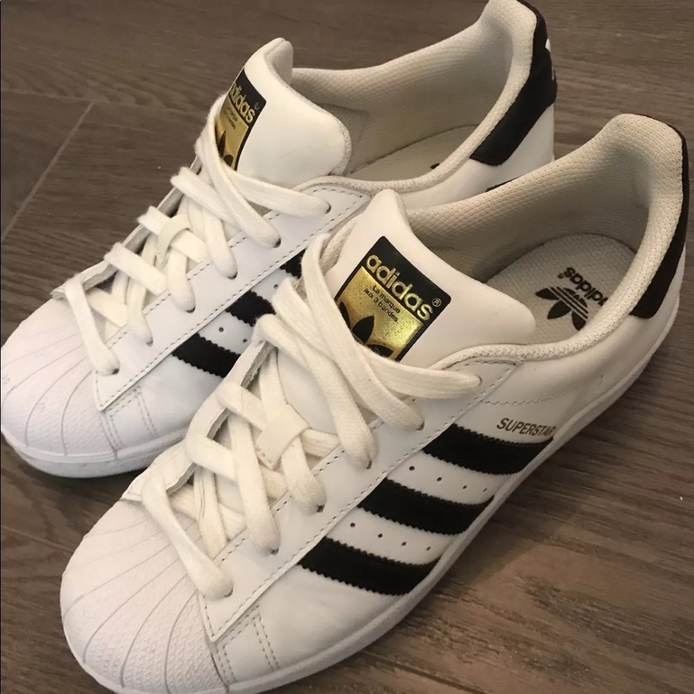 SOLD Adidas Superstar Women’s 7.5/Kids 6